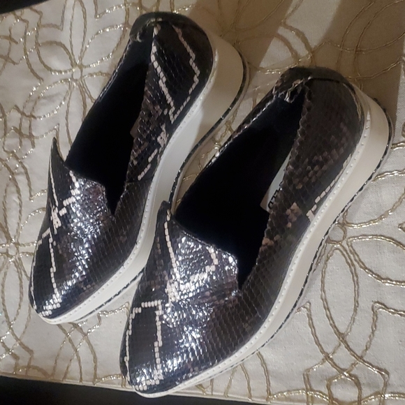 Shoes - Picture 3 of 5